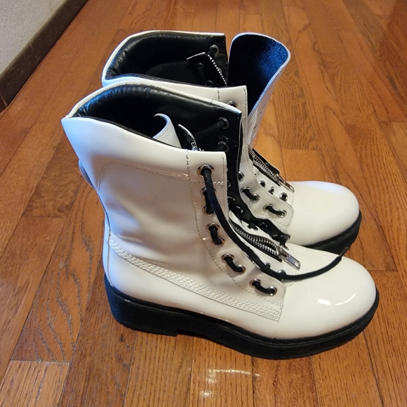 Jeffery Campbell Anarcho Patent leather Boot - Picture 3 of 11